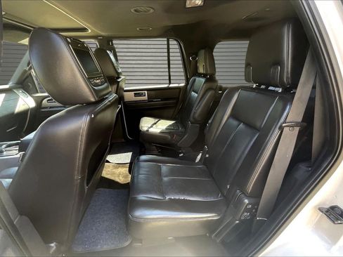 Used 2014 Ford Expedition Limited w/ Equipment Group 301A AWD/4WD image 21