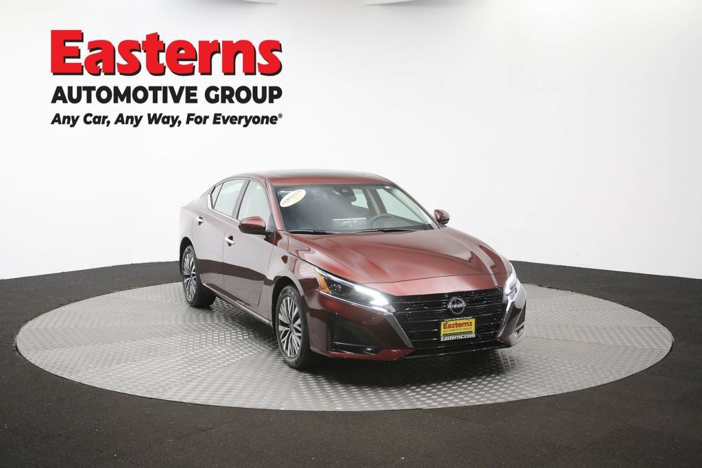 Used 2024 Nissan Altima 2.5 SV w/ SV Premium Package AWD/4WD image 52