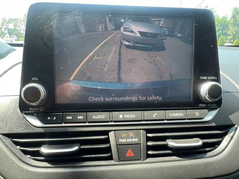 Used 2022 Nissan Altima 2.5 SV FWD image 25