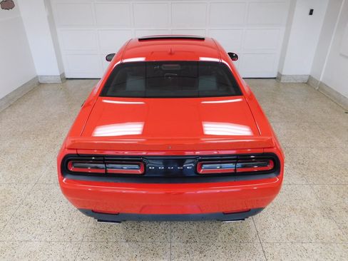 Used 2015 Dodge Challenger R/T Plus RWD image 61