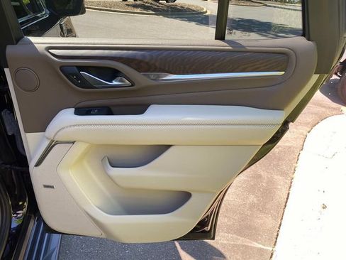 Used 2021 GMC Yukon Denali AWD/4WD image 34
