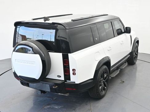 Used 2023 Land Rover Defender 130 X-Dynamic SE AWD/4WD image 21