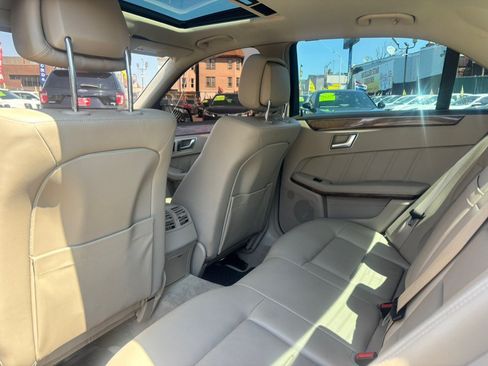 Used 2012 Mercedes-Benz E 350 4MATIC Sedan image 33