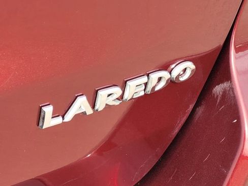 Used 2016 Jeep Grand Cherokee Laredo w/ Quick Order Package 23E AWD/4WD image 9