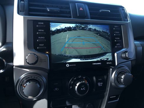 Used 2023 Toyota 4Runner SR5 AWD/4WD image 18