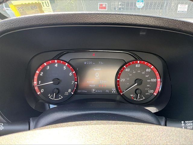 Used 2024 Nissan Frontier PRO-4X AWD/4WD image 25