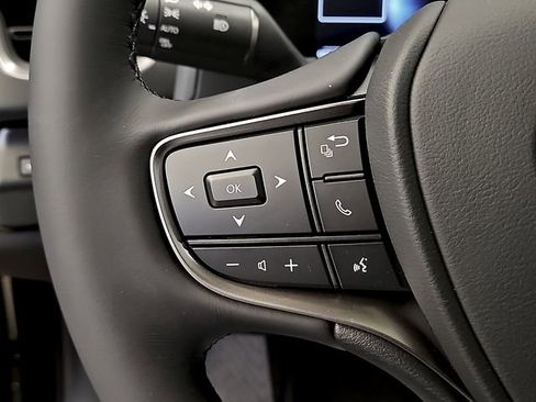 New 2026 Lexus UX 300h FWD image 17