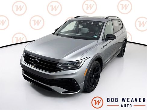 Used 2024 Volkswagen Tiguan SE R-Line AWD/4WD image 3