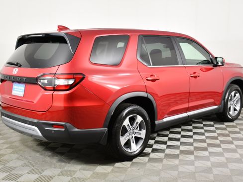 Certified 2025 Honda Pilot EX-L image 6