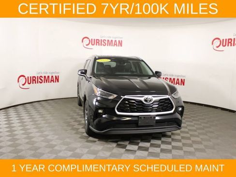 Used 2022 Toyota Highlander XLE AWD/4WD image 16