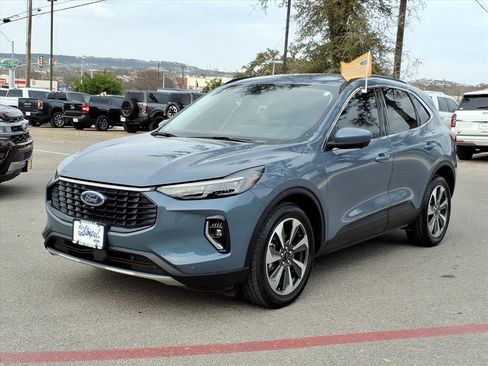 Certified 2023 Ford Escape Platinum image 12