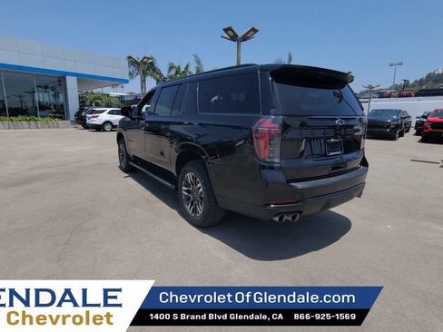 Certified 2025 Chevrolet Suburban Z71 AWD/4WD image 6