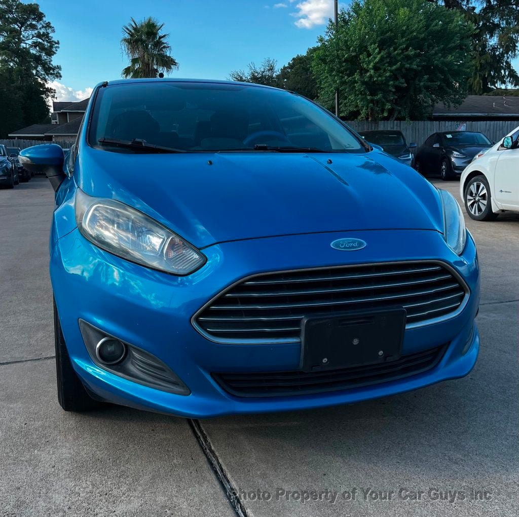 Used 2014 Ford Fiesta SE w/ Equipment Group 201A FWD image 3