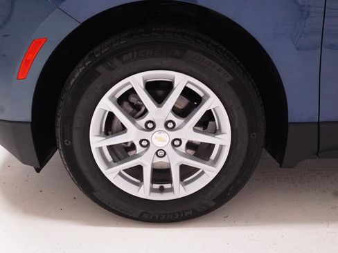 Used 2024 Chevrolet Equinox LS w/ Driver Confidence II Package FWD image 34