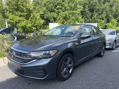 Used 2024 Volkswagen Jetta SE
