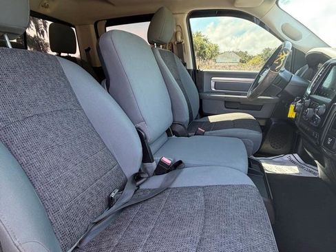 Used 2019 RAM 1500 Big Horn RWD image 16