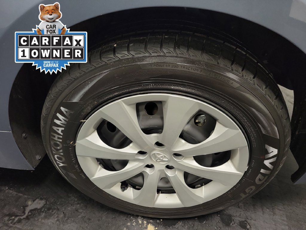 Used 2025 Toyota Corolla LE FWD image 12