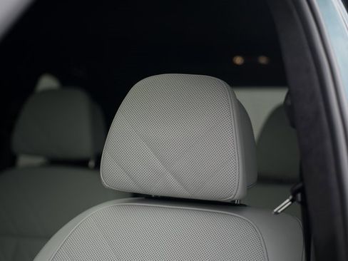 Used 2023 BMW X7 xDrive40i w/ Premium Package image 20