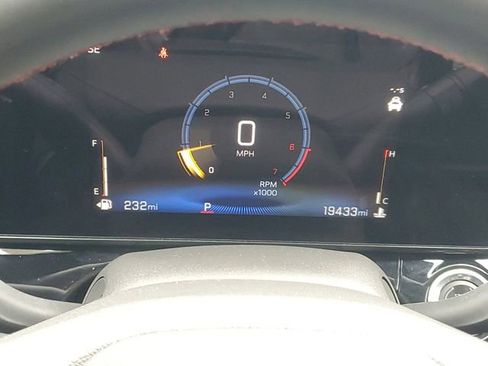 Certified 2024 Chevrolet Trax RS w/ Driver Confidence Package FWD image 19