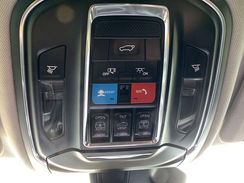 Used 2024 Jeep Grand Cherokee Limited 4xe AWD/4WD image 22
