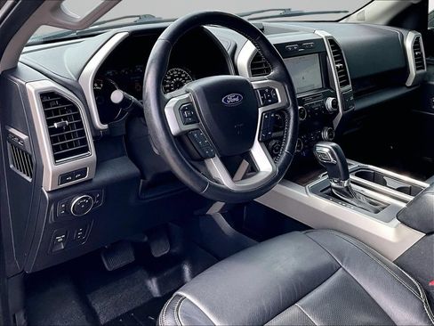 Used 2019 Ford F150 Lariat w/ Equipment Group 502A Luxury AWD/4WD image 15