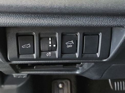 Used 2025 Subaru Outback Touring w/ Popular Package #2 AWD/4WD image 19