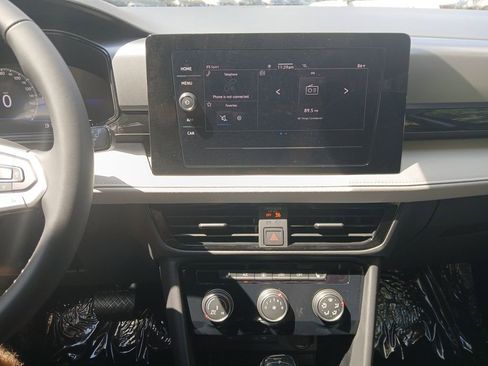 New 2025 Volkswagen Taos S image 18
