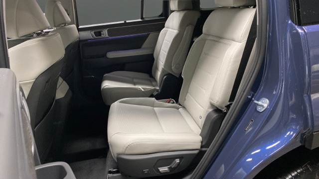 New 2027 Hyundai Santa Fe Limited AWD/4WD image 24
