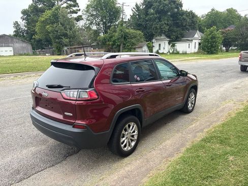 Used 2020 Jeep Cherokee Latitude FWD image 7