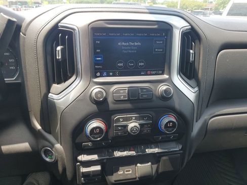 Used 2021 Chevrolet Silverado 1500 RST w/ Z71 Off-Road Package AWD/4WD image 8