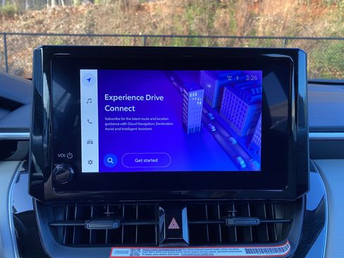 Used 2024 Toyota Corolla Cross L image 25