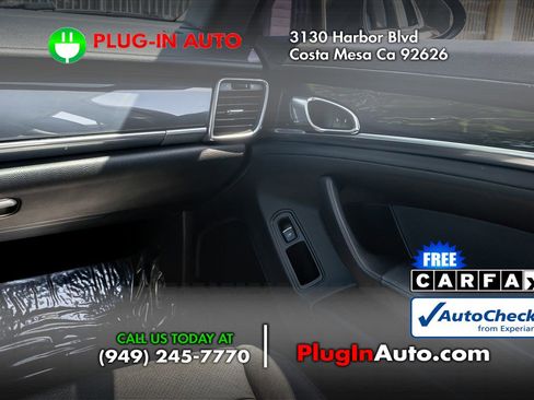 Used 2014 Porsche Panamera RWD image 18