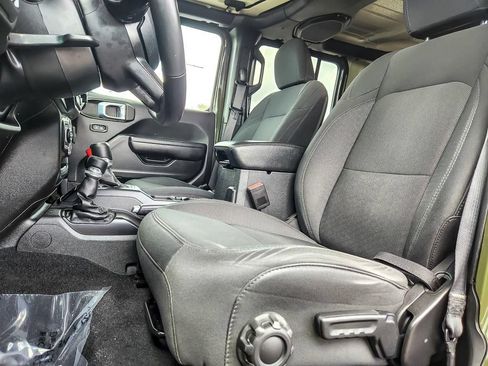 Certified 2022 Jeep Wrangler Unlimited Sport AWD/4WD image 8