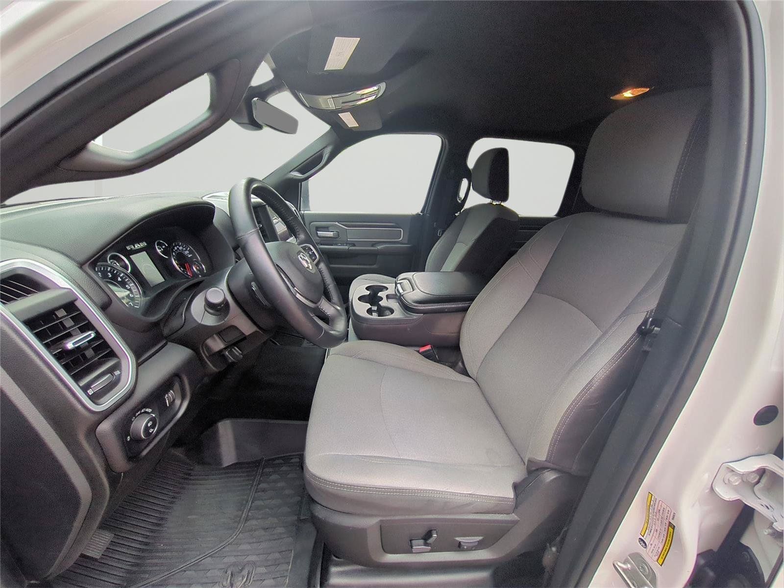Used 2023 RAM 2500 Big Horn w/ Level 1 Equipment Group AWD/4WD image 2