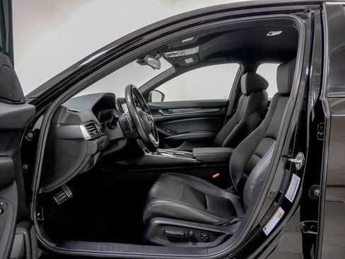 Used 2019 Honda Accord Sport image 19