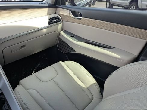 Used 2022 Hyundai Palisade Limited FWD image 21