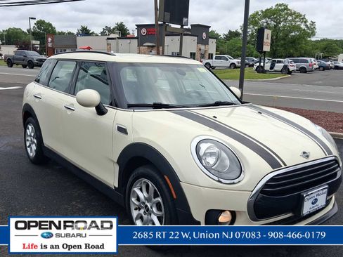 Used 2019 MINI Cooper Clubman ALL4 AWD/4WD image 4