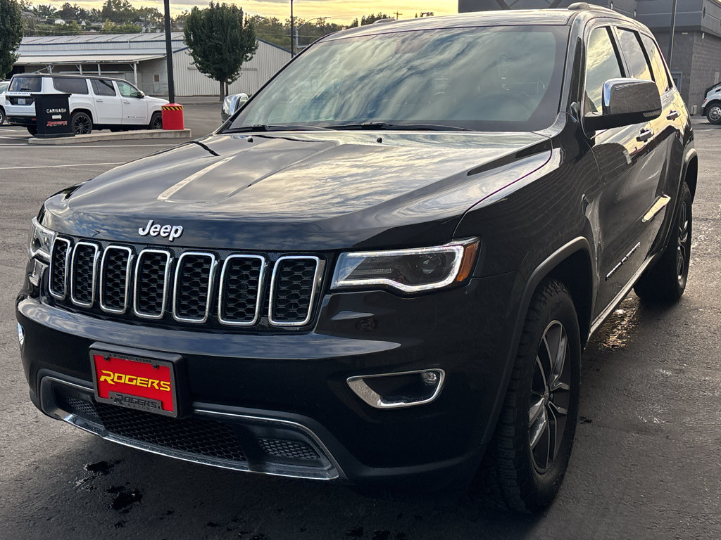 Used 2018 Jeep Grand Cherokee Limited w/ Luxury Group II AWD/4WD image 11