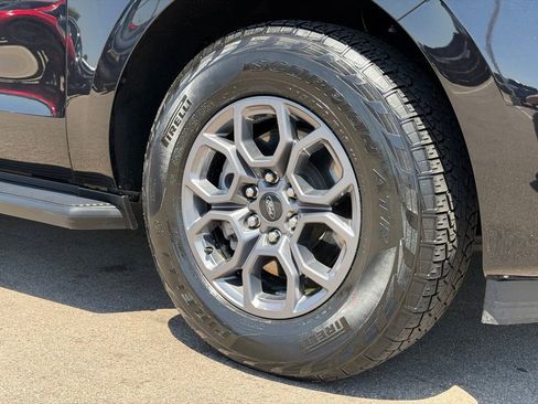 Used 2025 Ford Expedition Active AWD/4WD image 26