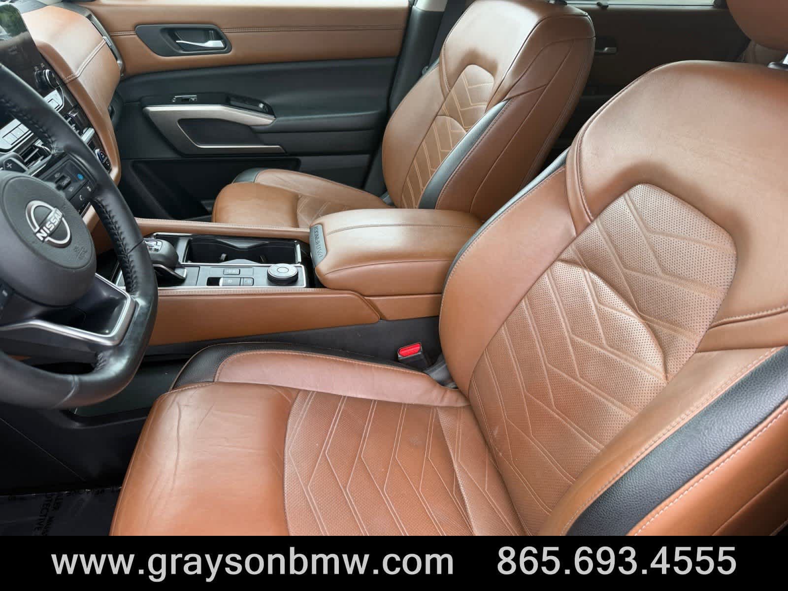 Used 2023 Nissan Pathfinder Platinum w/ Cargo Package AWD/4WD image 10