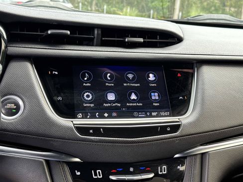 Used 2025 Cadillac XT6 Luxury FWD image 20