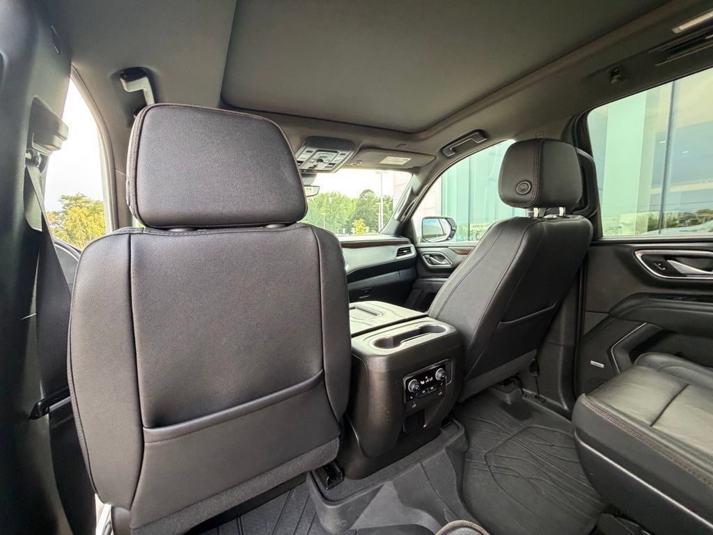 Used 2023 Chevrolet Tahoe High Country RWD image 23