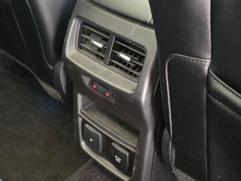 Used 2015 Ford Edge Titanium w/ Equipment Group 301A image 10