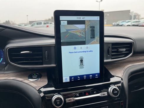 Used 2021 Ford Explorer Platinum image 20