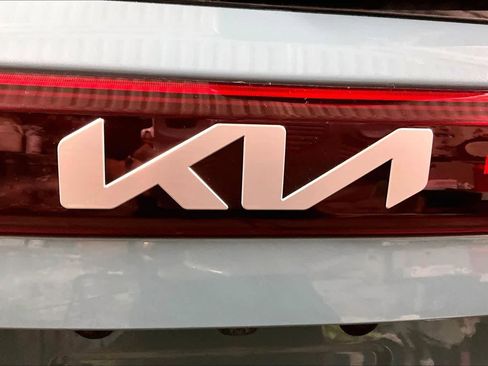 Used 2024 Kia Seltos EX image 29