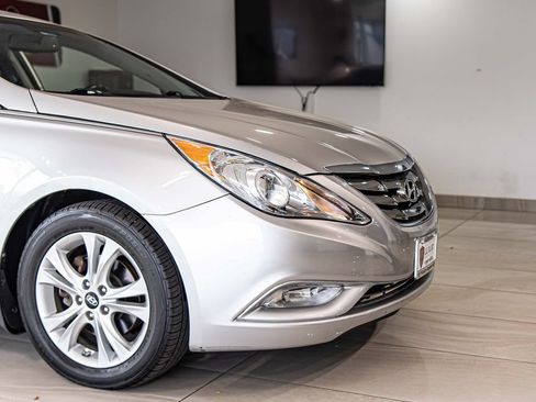 Used 2013 Hyundai Sonata Limited FWD image 3