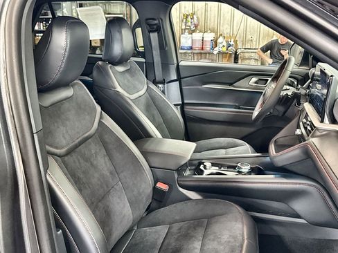 New 2026 Ford Explorer ST AWD/4WD image 32