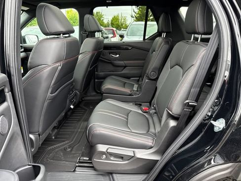 Used 2026 Honda Pilot TrailSport image 14