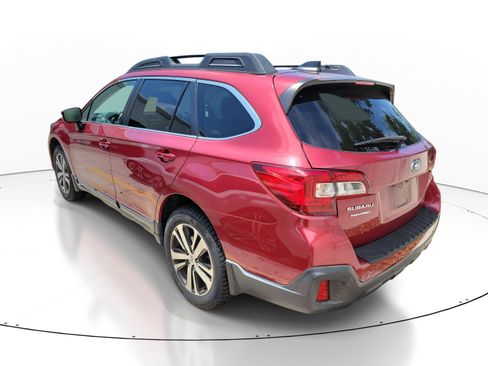 Used 2018 Subaru Outback 2.5i Limited AWD/4WD image 4