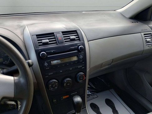 Used 2010 Toyota Corolla LE FWD image 24